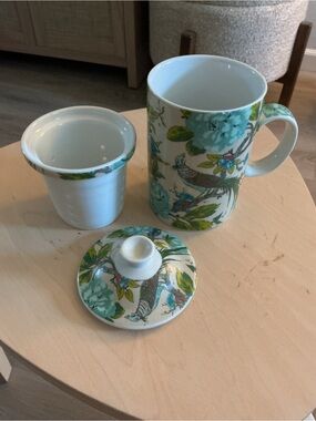 Floral Bird Ceramic Tea Mug with Infuser and Lid - Teal & Green